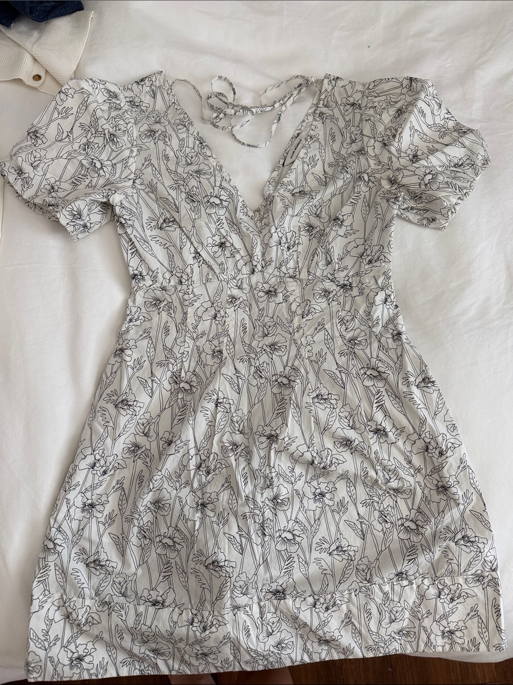 Club Monaco White and Black Floral Wrap Mini Dress